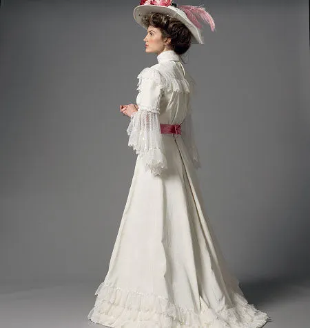 B5970 Misses' Top and Skirt