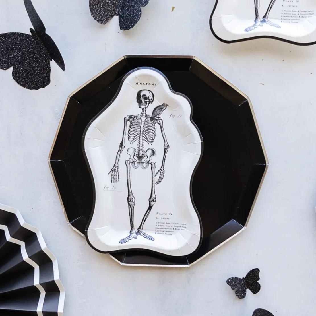 BLACK NOIR SIGNATURE LARGE PLATES