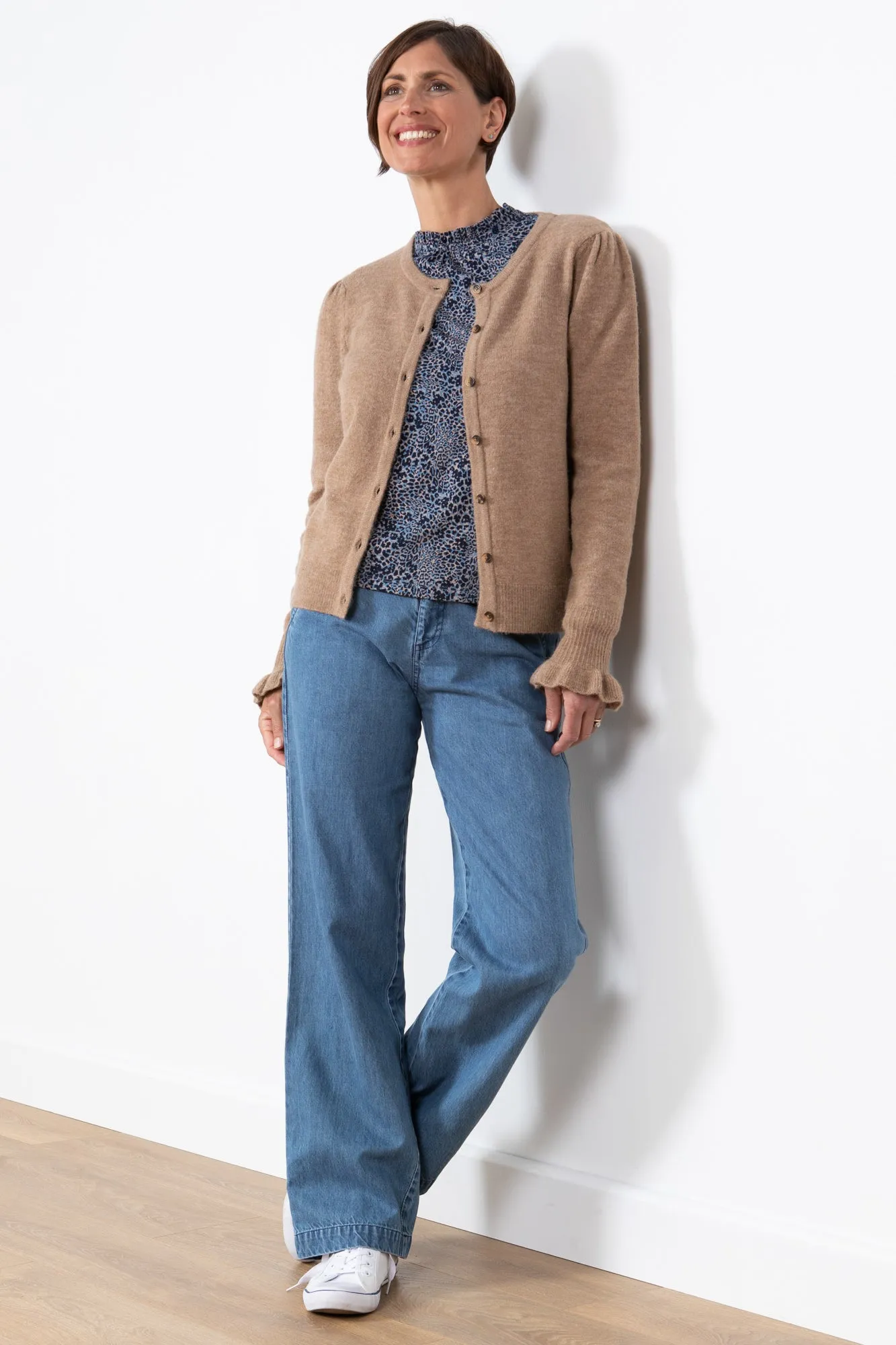 Darcy Cardi