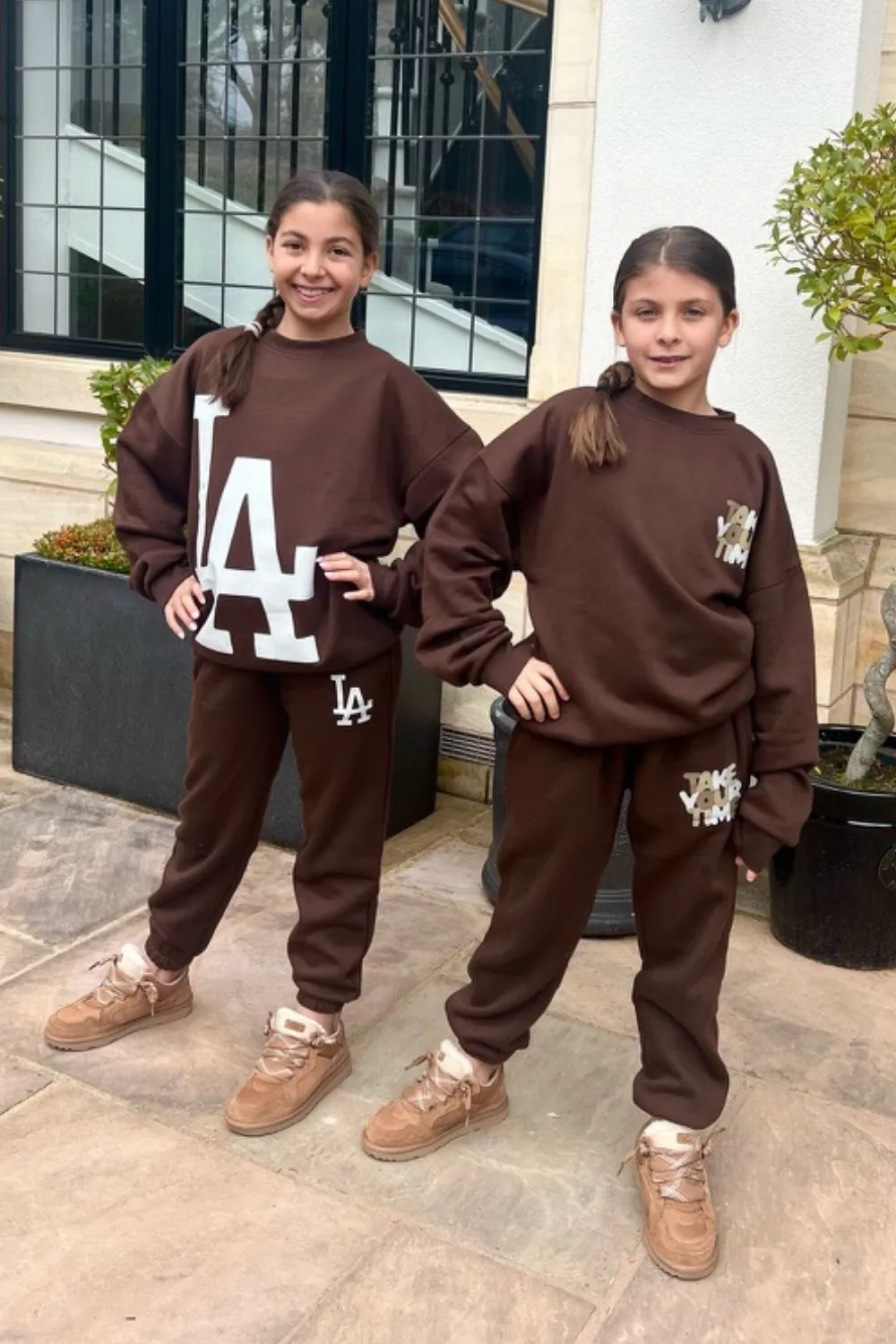 Mini chocolate take your time oversized sweater loungewear set