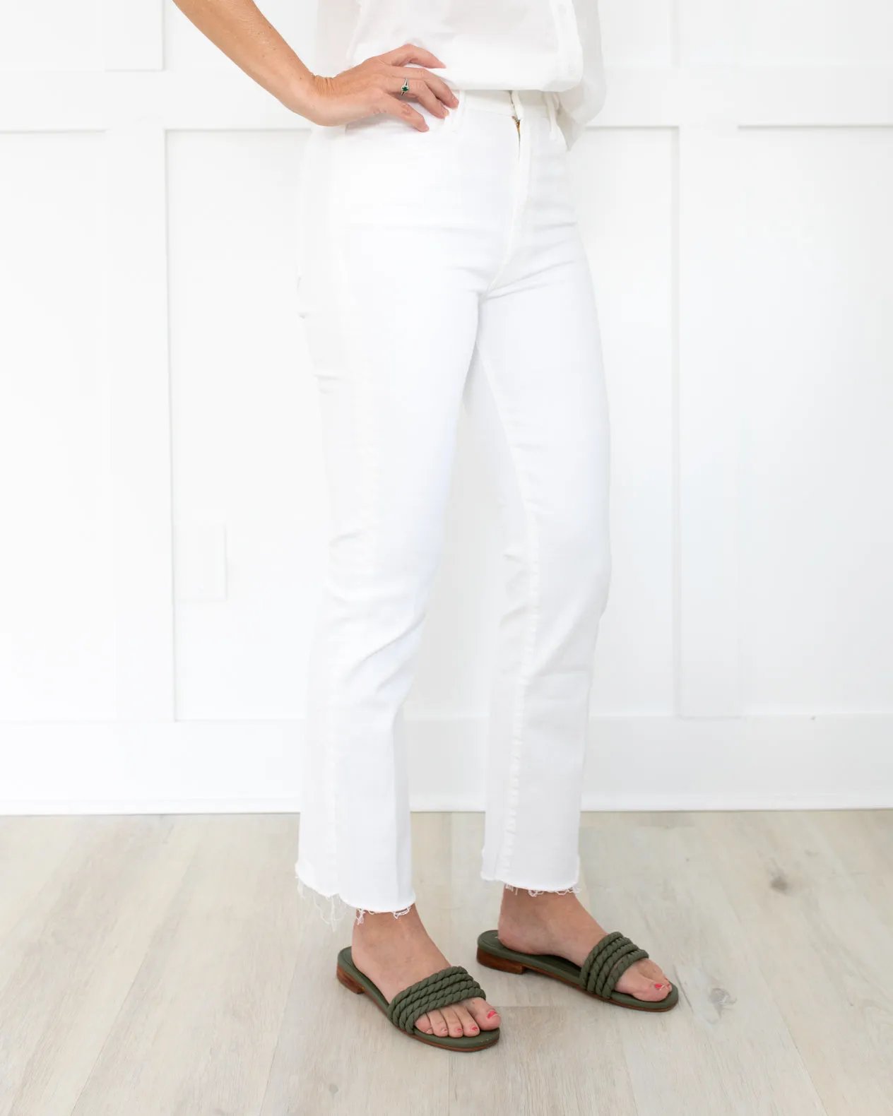 The Hustler Ankle Fray Denim in Fairest of Them All / White by Mother