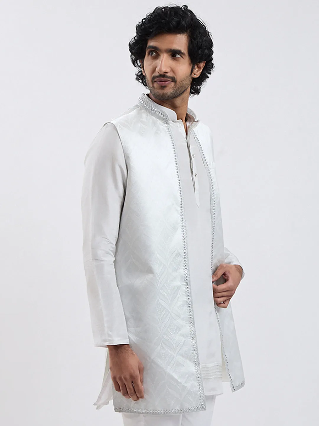 VASTRAMAY Men's Silver Cotton Blend Nehru Jacket