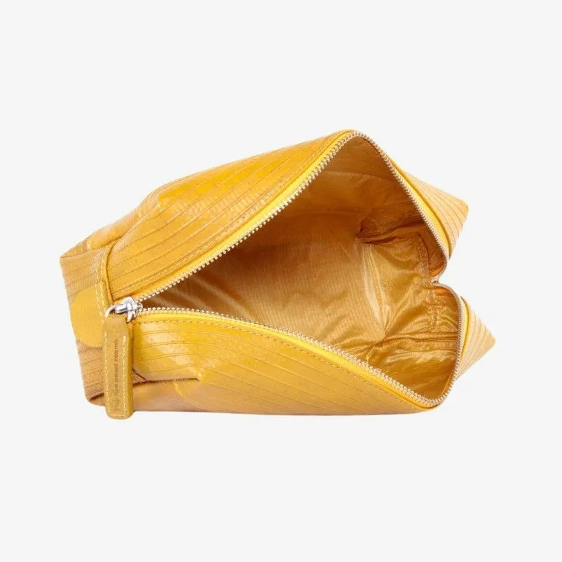 Washbag Medium - Black with Yellow Trim