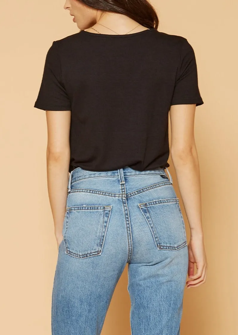 Women's V-Neck SS Surplus Bodysuit in Black